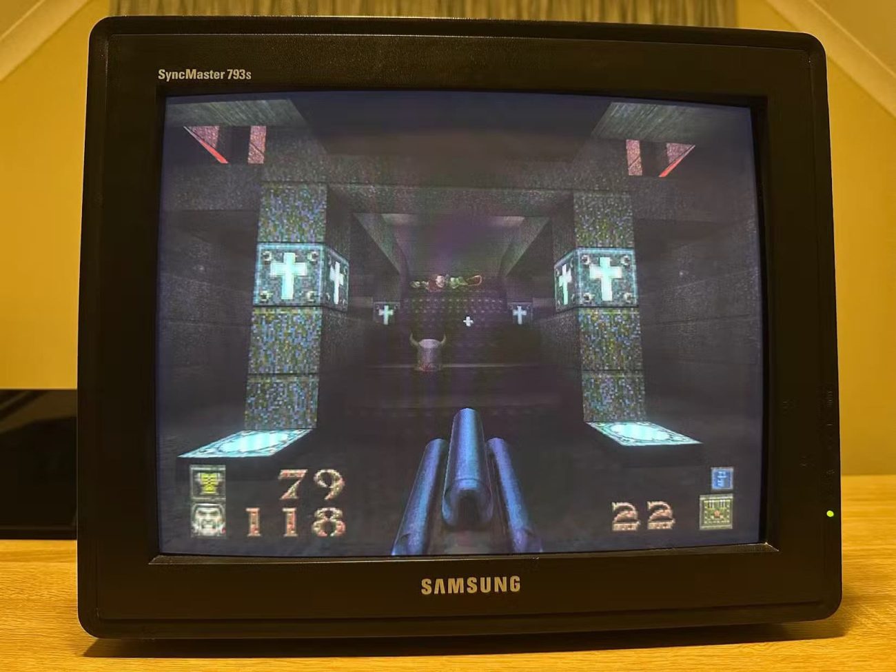TV Pintar Mulai Ditinggalkan, Generasi Z Kembali Pakai Monitor Tabung CRT untuk Main Game dan Nonton – Inilah 3 Alasan Kenapa Teknologi Jadul Lebih Dicari dari yang Baru