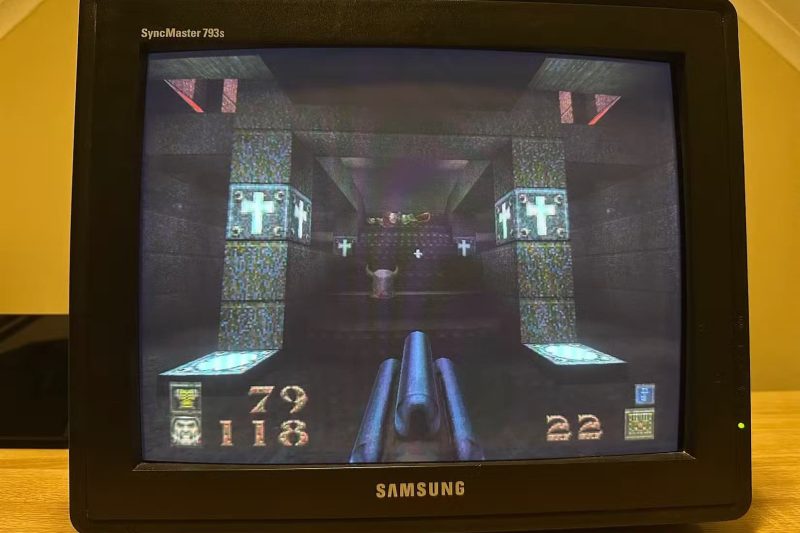 TV Pintar Mulai Ditinggalkan, Generasi Z Kembali Pakai Monitor Tabung CRT untuk Main Game dan Nonton – Inilah 3 Alasan Kenapa Teknologi Jadul Lebih Dicari dari yang Baru